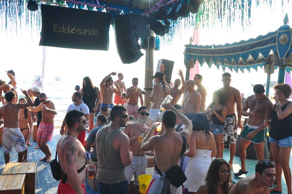 Champagne Showers @ Edde Sands